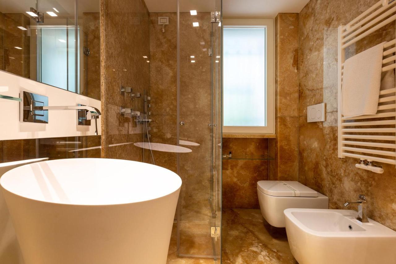 Luxury B&B Villetta Carra City - غالّيبولي المظهر الخارجي الصورة