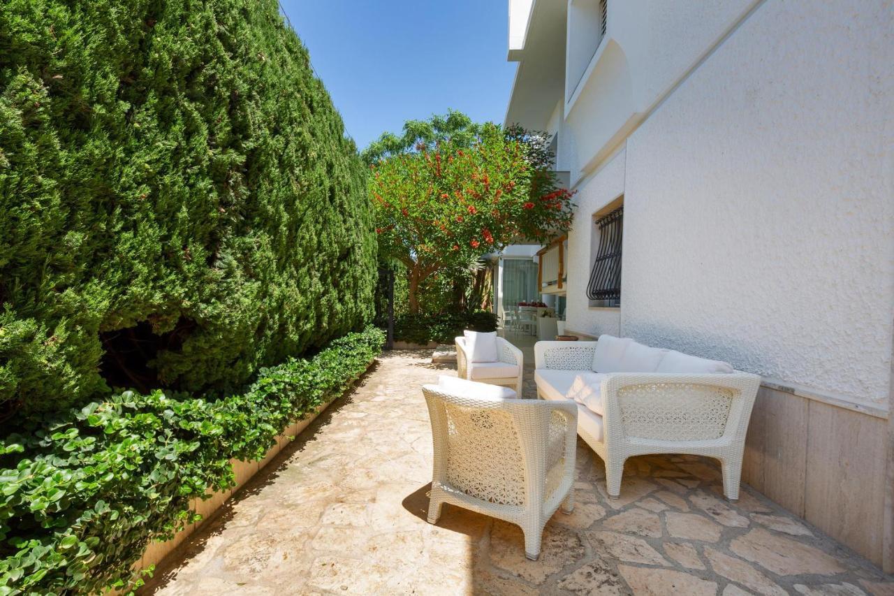 Luxury B&B Villetta Carra City - غالّيبولي المظهر الخارجي الصورة