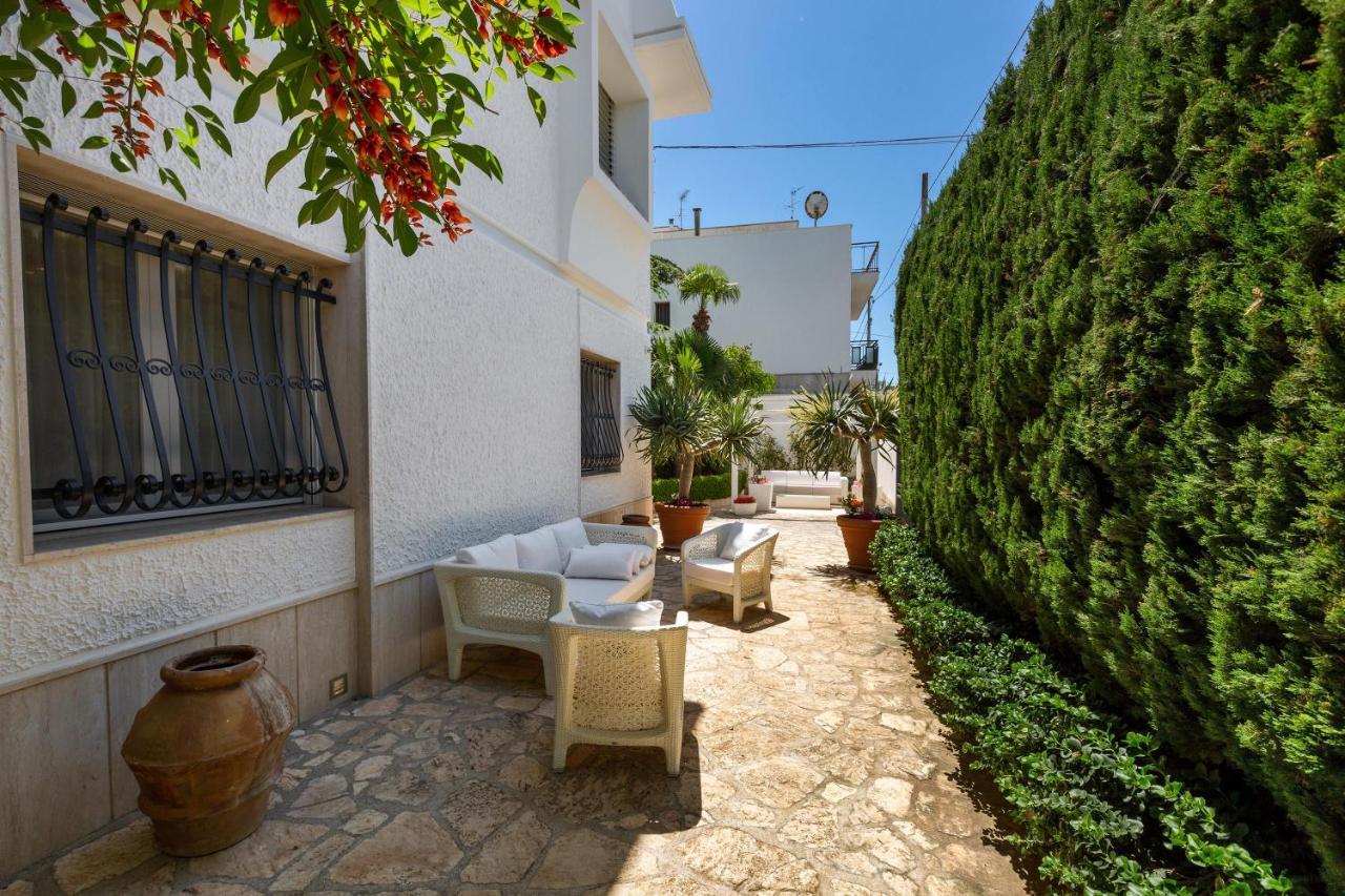 Luxury B&B Villetta Carra City - غالّيبولي المظهر الخارجي الصورة